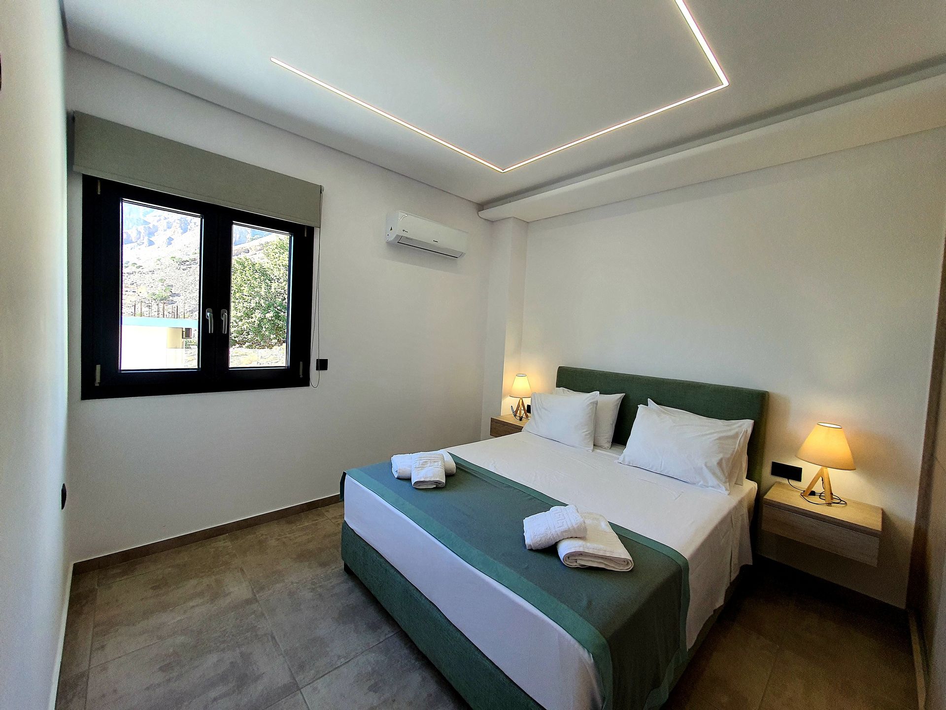 Three Bedroom Villa with Mountain View