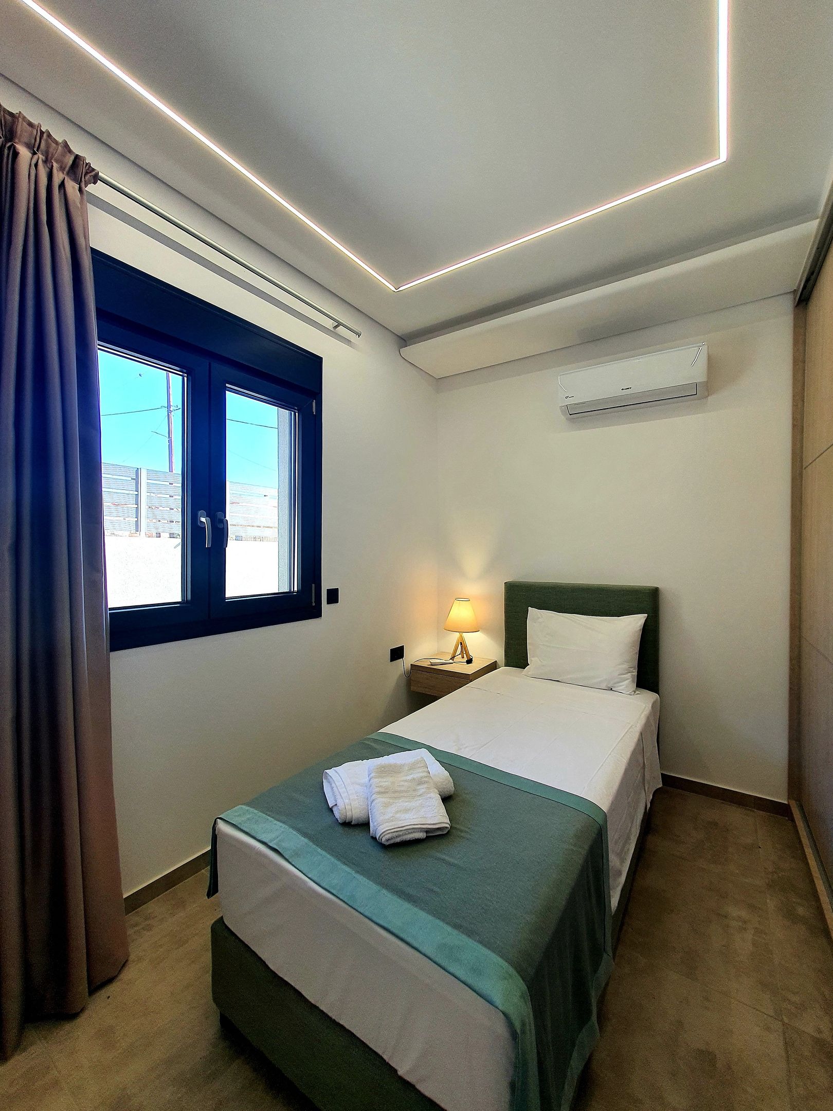 Three Bedroom Villa with Mountain View