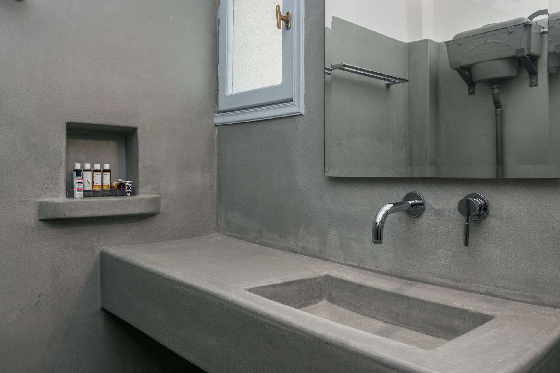 Traditional Mini Suite 