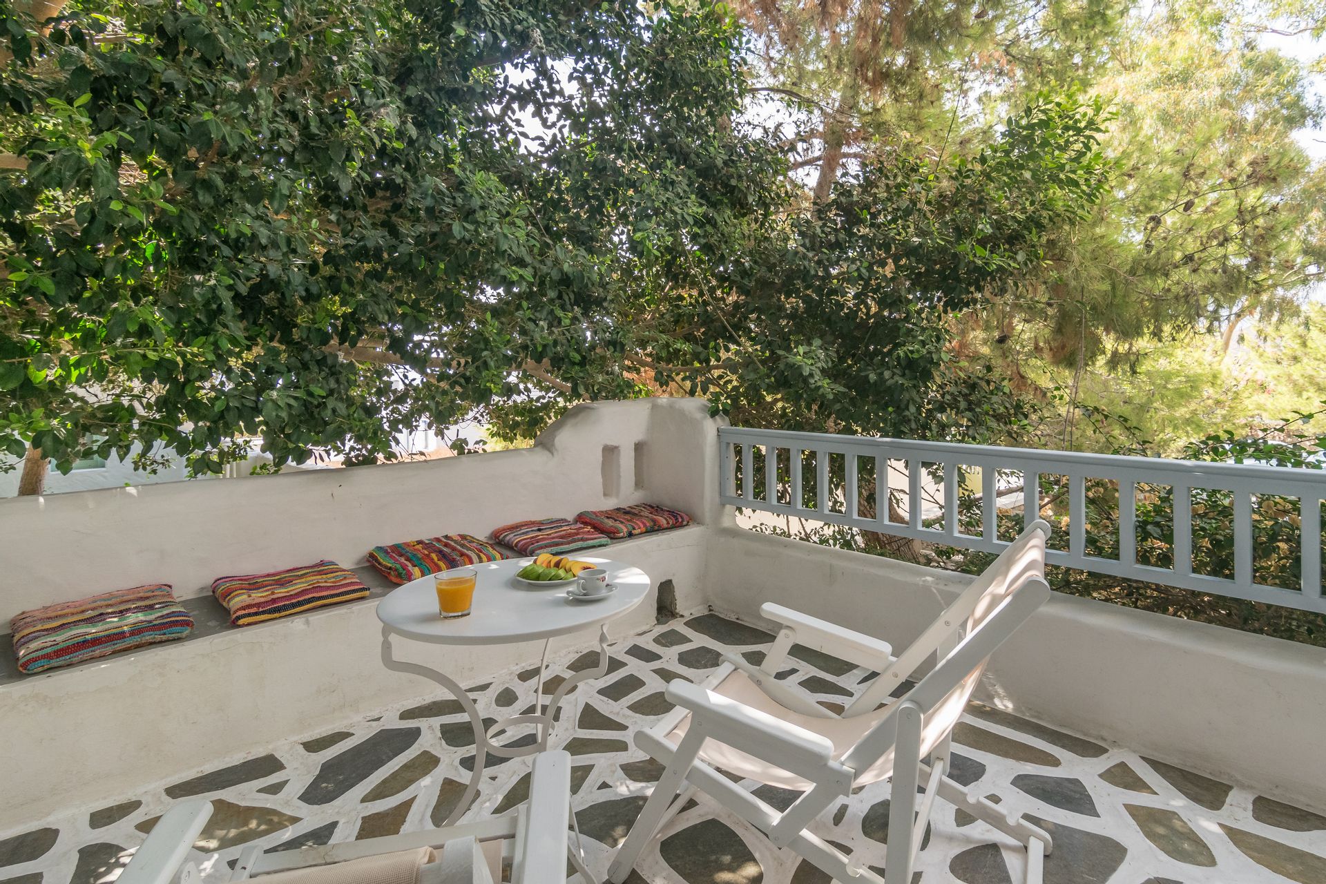 Traditional Mini Suite 