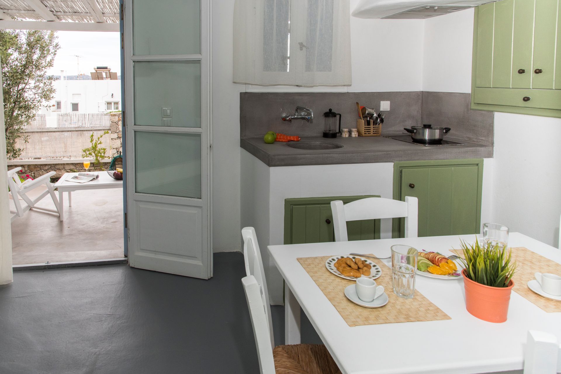 Executive Suite with Private Pool/Jacuzzi 