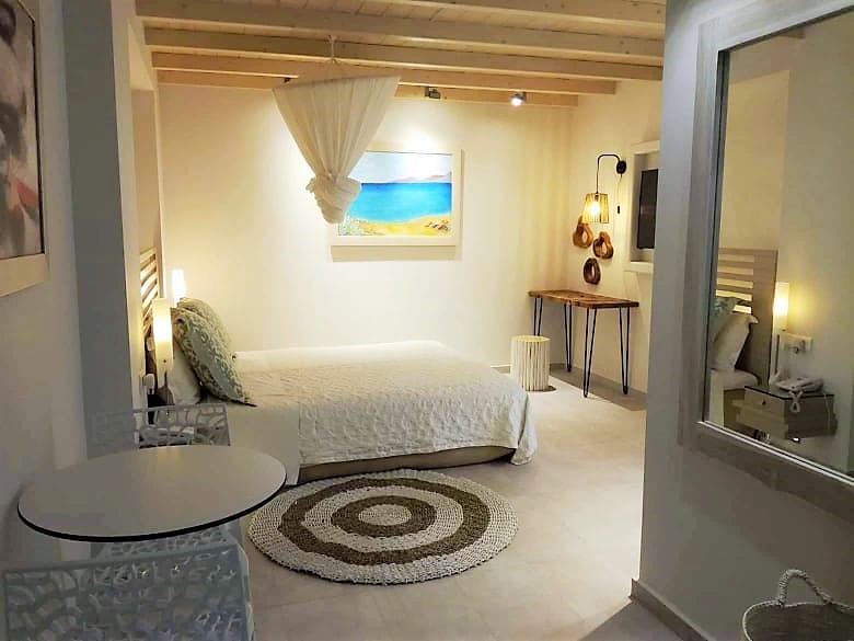 Economy Room