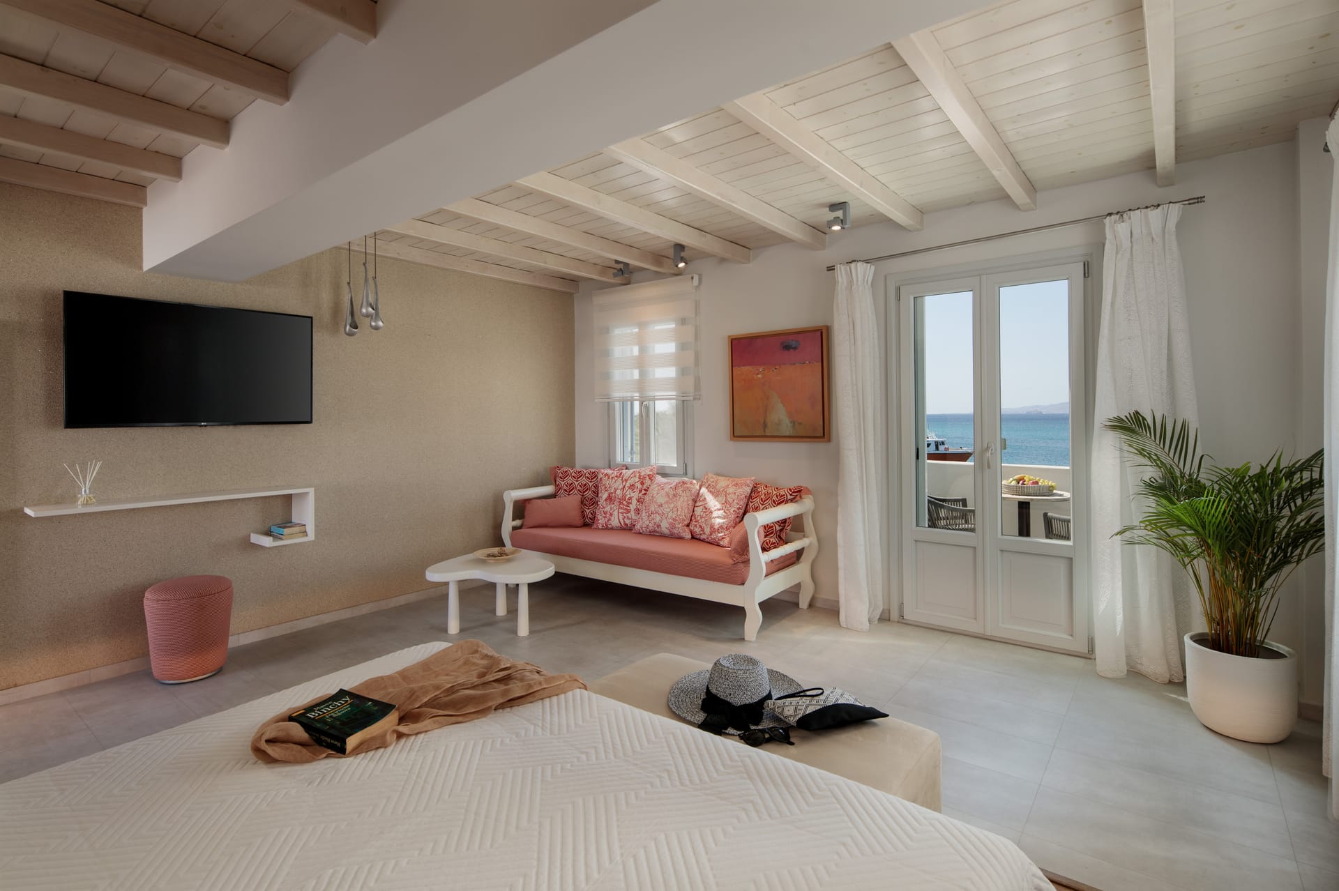 Honeymoon Sea View Suite with Jacuzzi