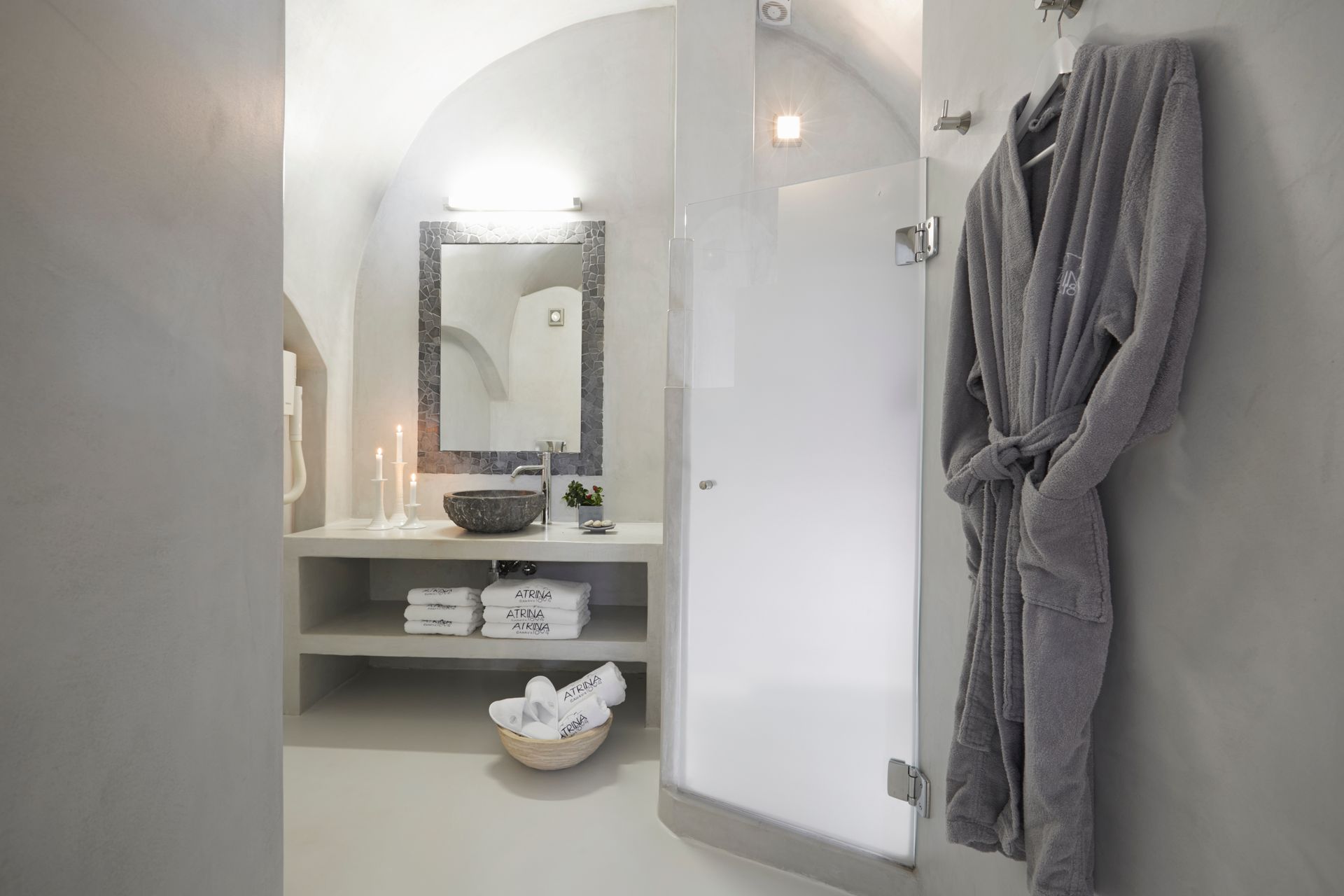 Honeymoon Suite with Jacuzzi