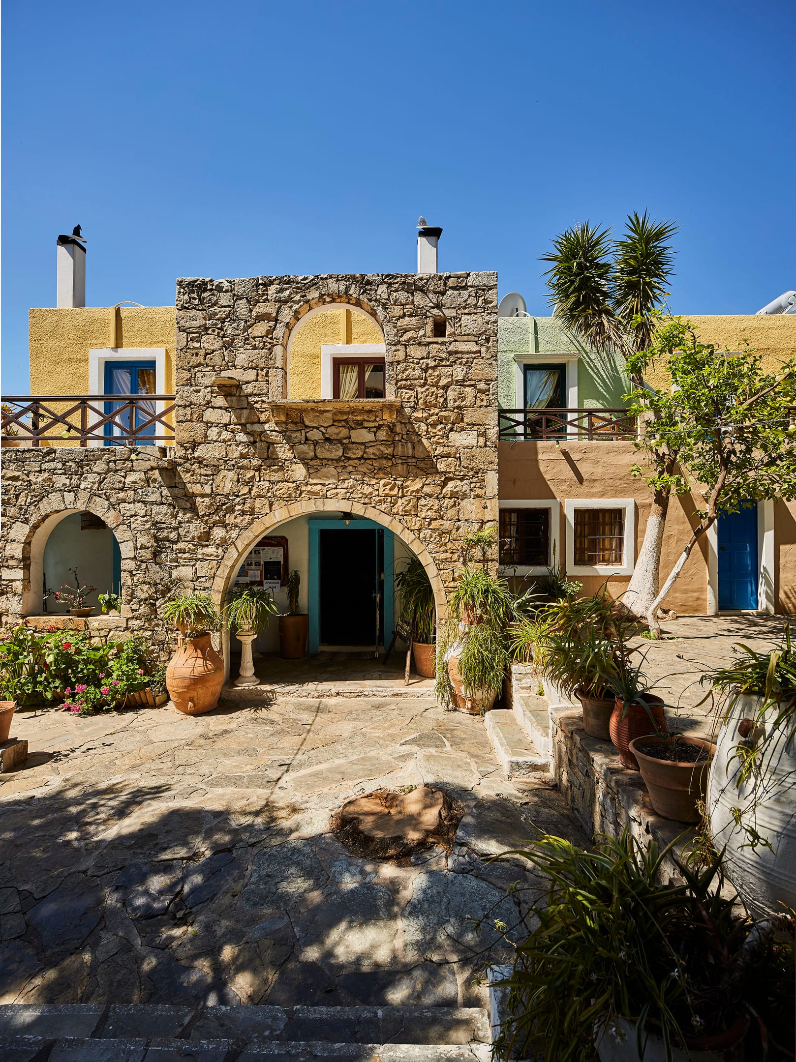 Triple room (2 adults + 1 child)