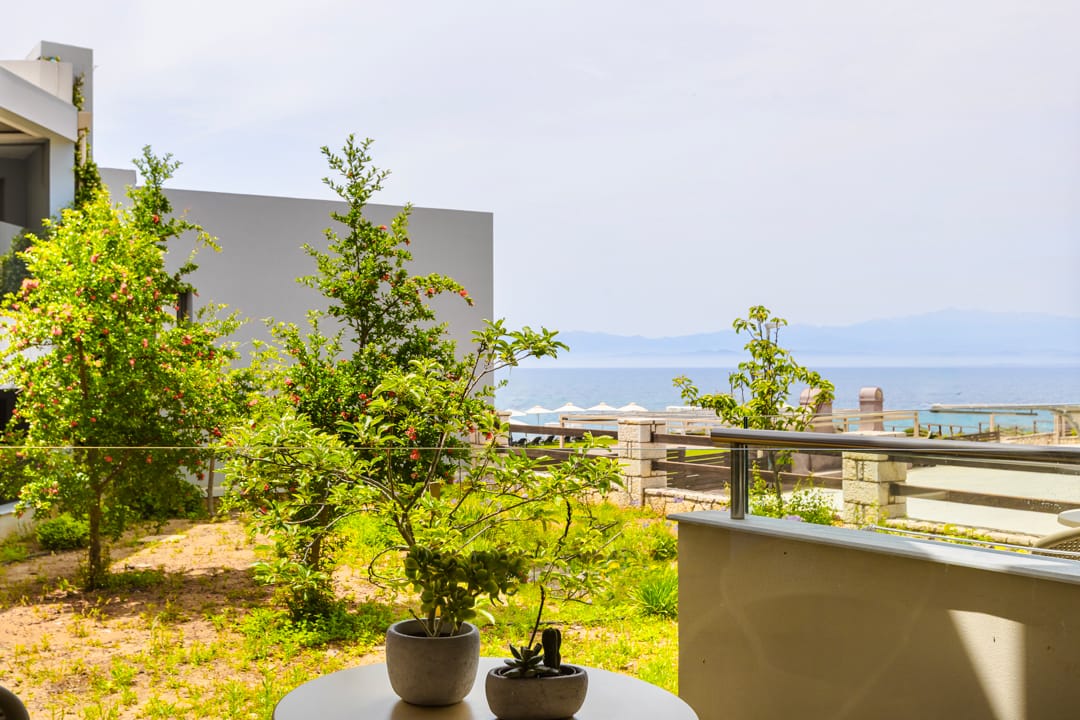 Double or Twin Room with Partial Sea View