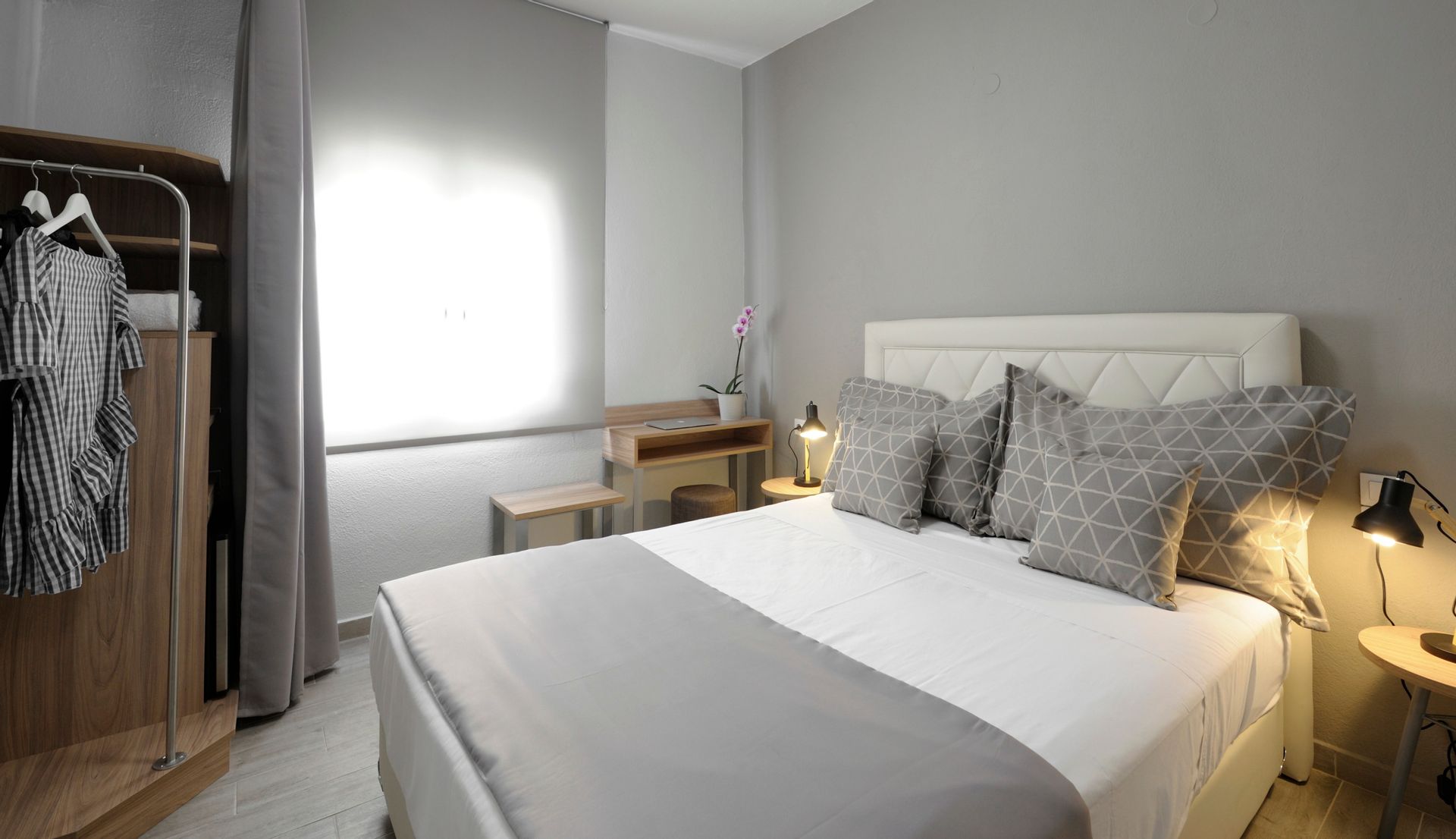 Small Double Room Ground Floor (no balcony)