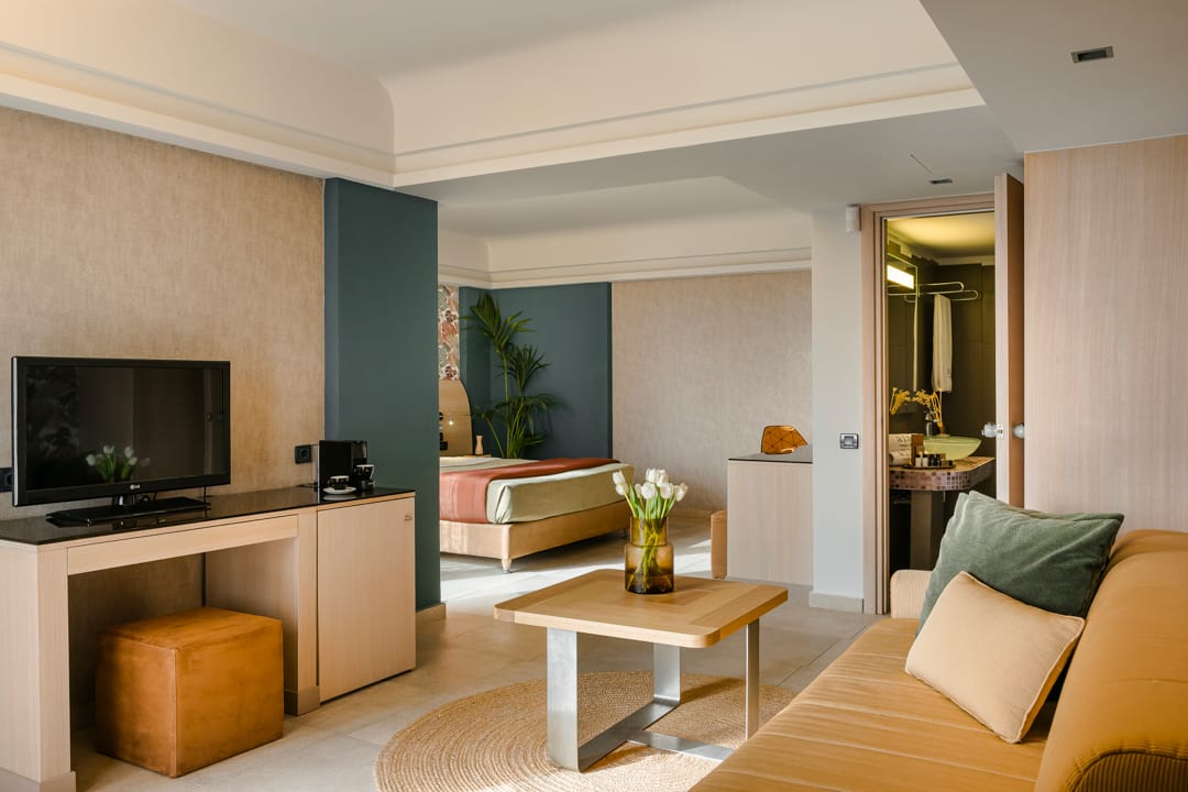 Honeymoon Suite with outdoor jet tub