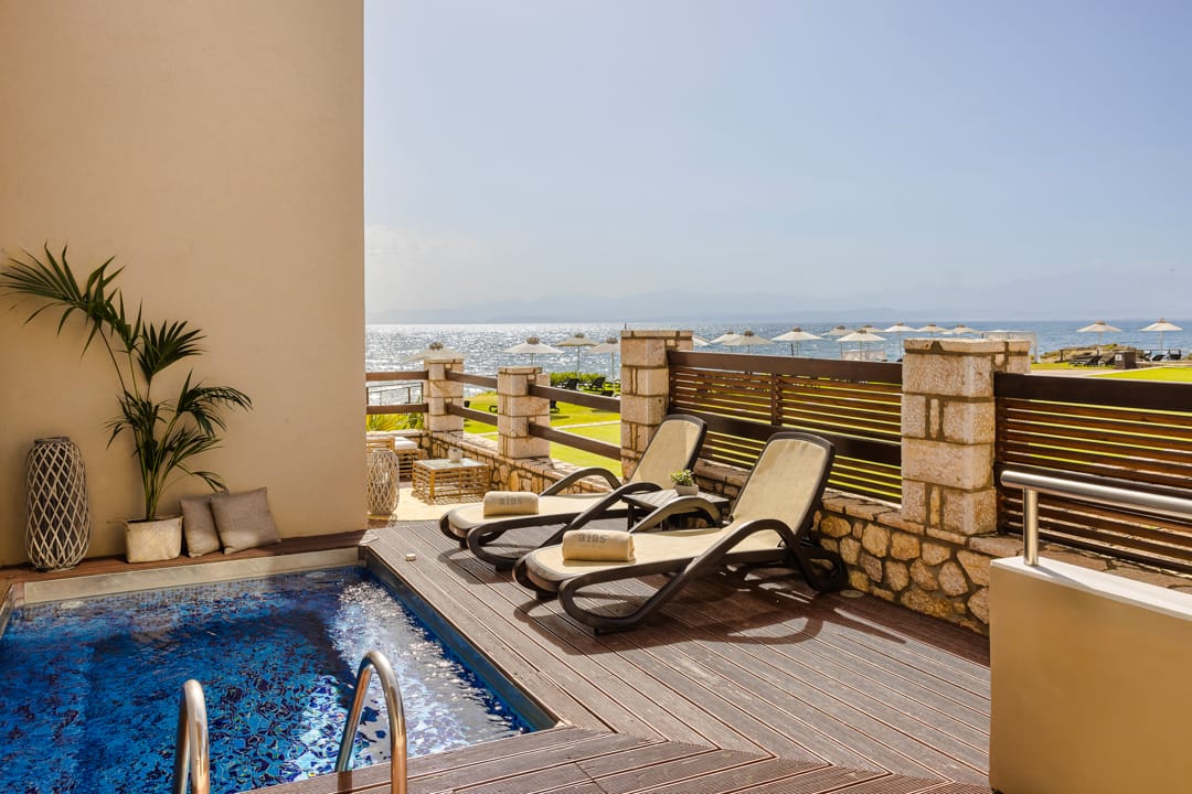 Honeymoon Suite with outdoor jet tub