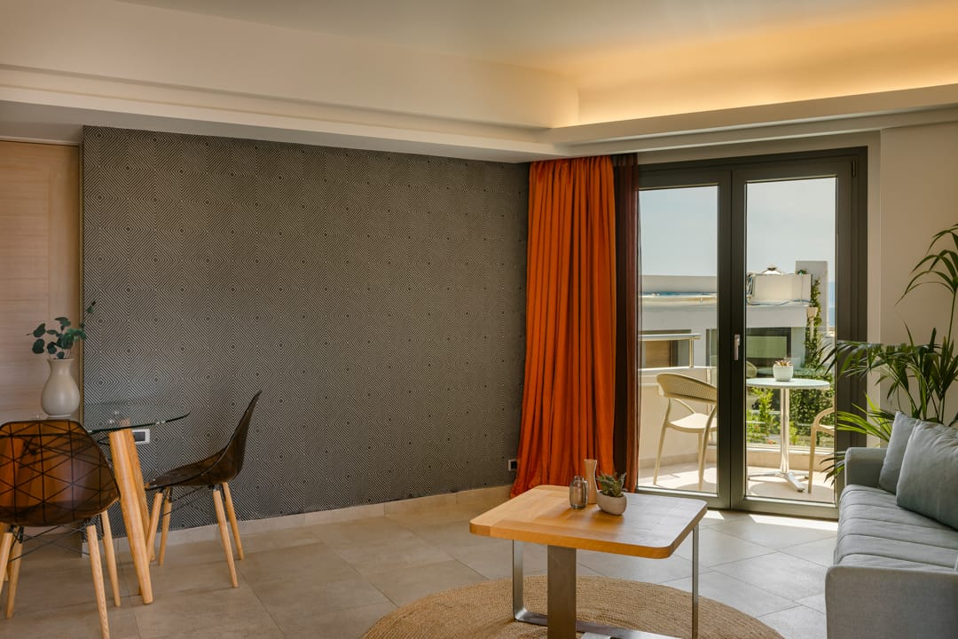 Executive Suite with outdoor jet tub