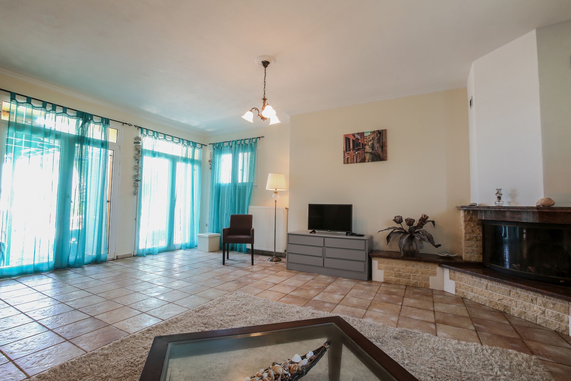 Villa 3 bedrooms with side sea view