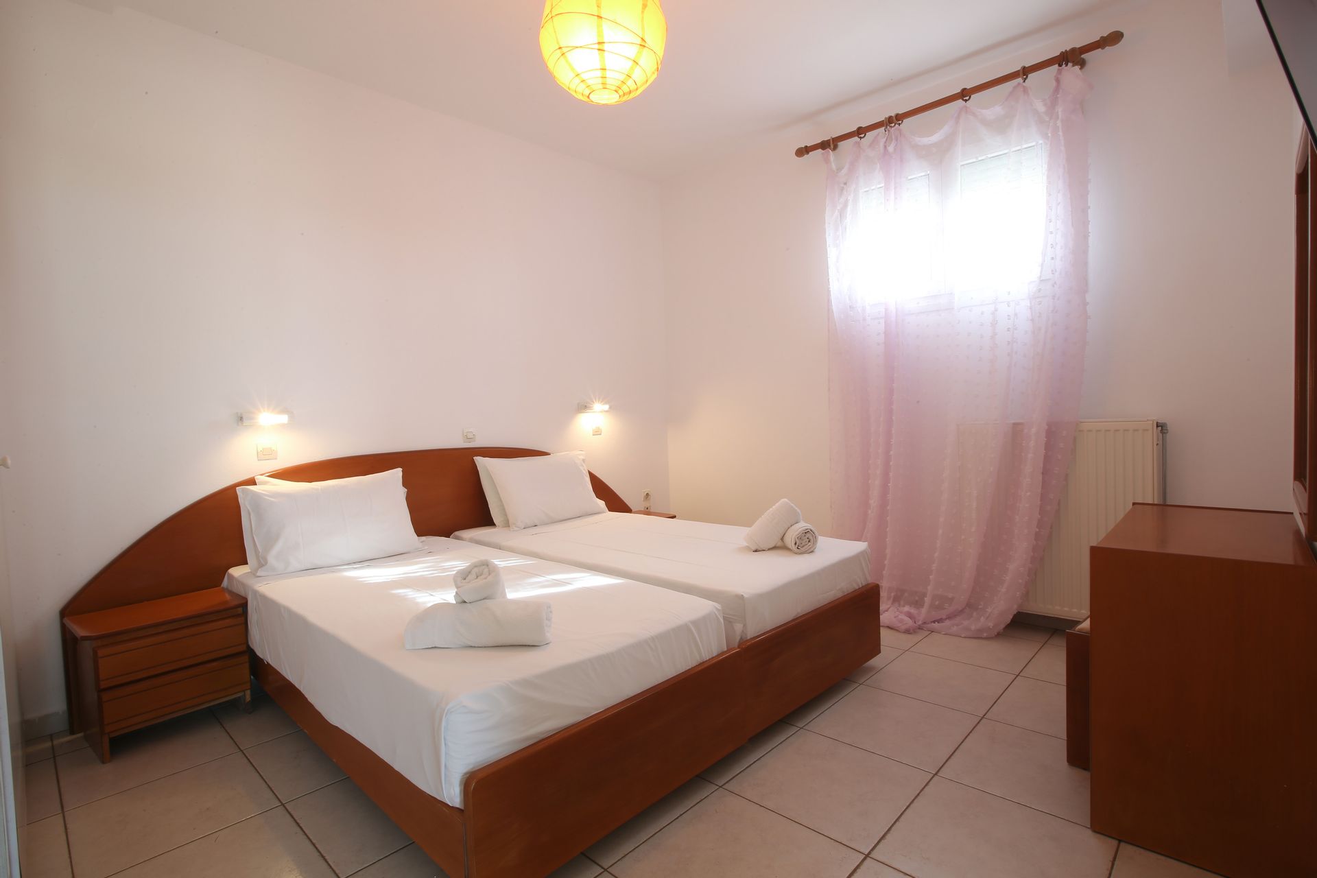 Apartment 1 bedroom ground floor with sea view