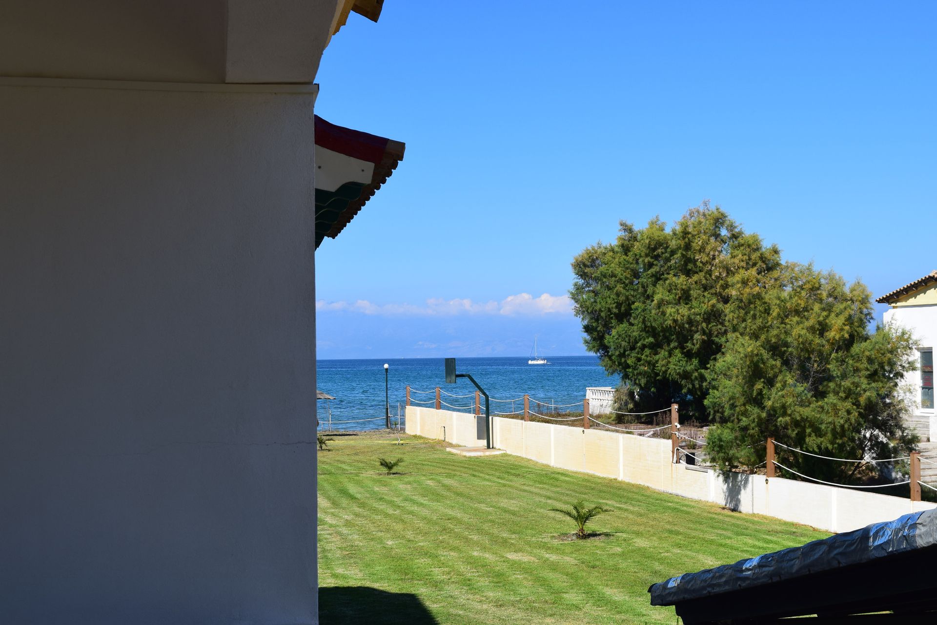 Apartment 1 bedroom with side sea view