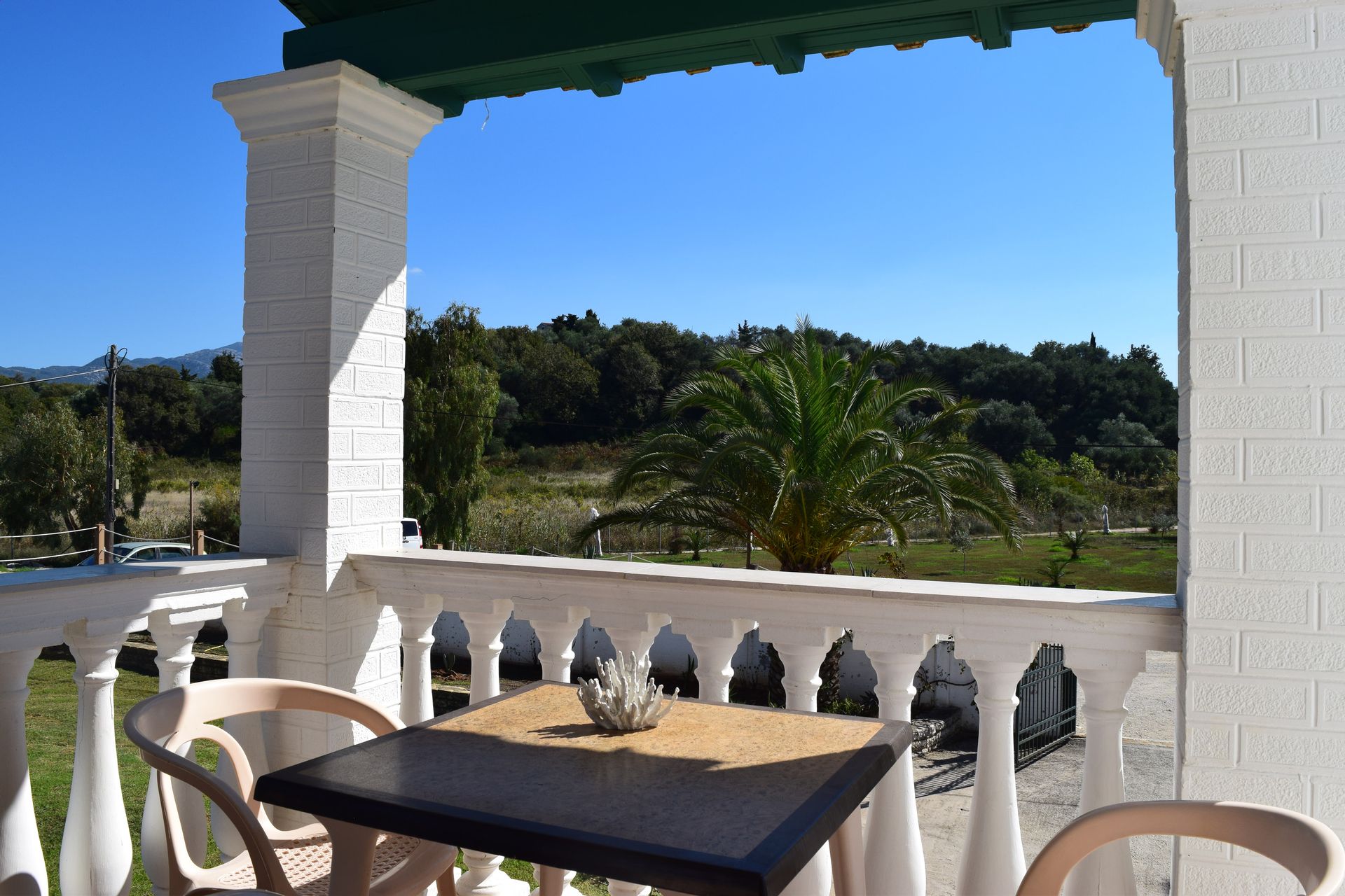 Apartment 1 bedroom with side sea view