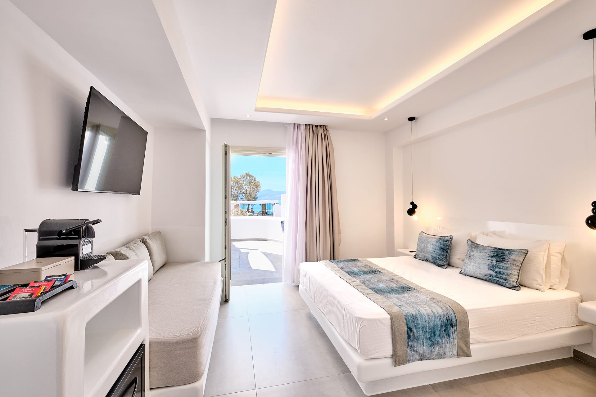 Deluxe Room with Hot Tub & Sea View - Annex