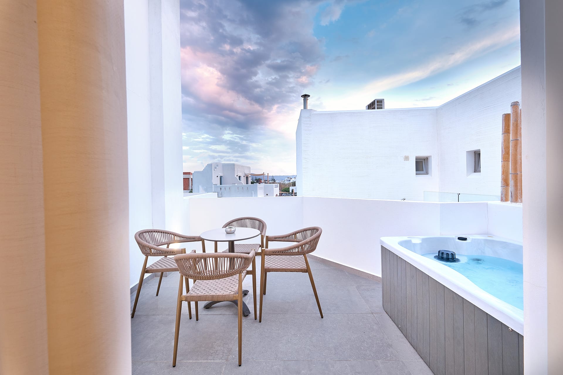 Deluxe Suite with Outdoor Jacuzzi & Pool View