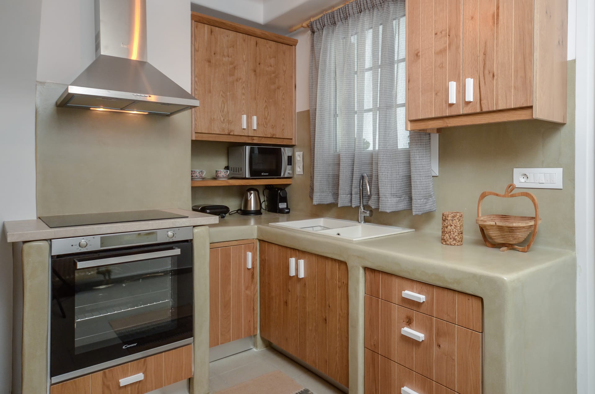 Flora's House in Aggidia Village!