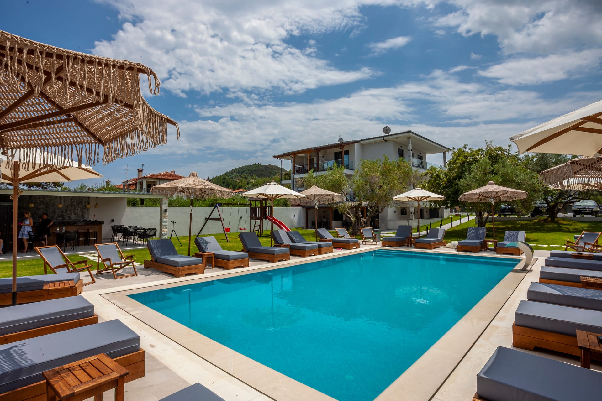 Olia Seaside residence: Family luxury Suite Pool view 8 Pefkohori