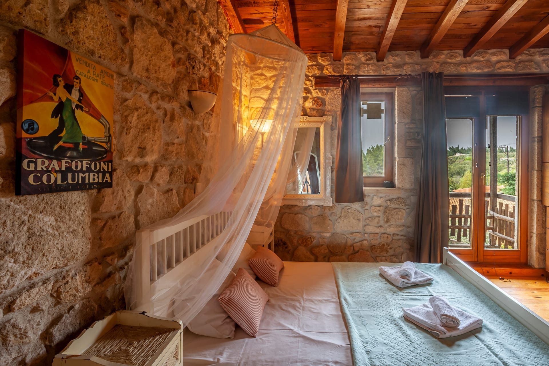 Forest stone Villa with pool Kriopigi