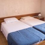 2 Linked Rooms with Sea View