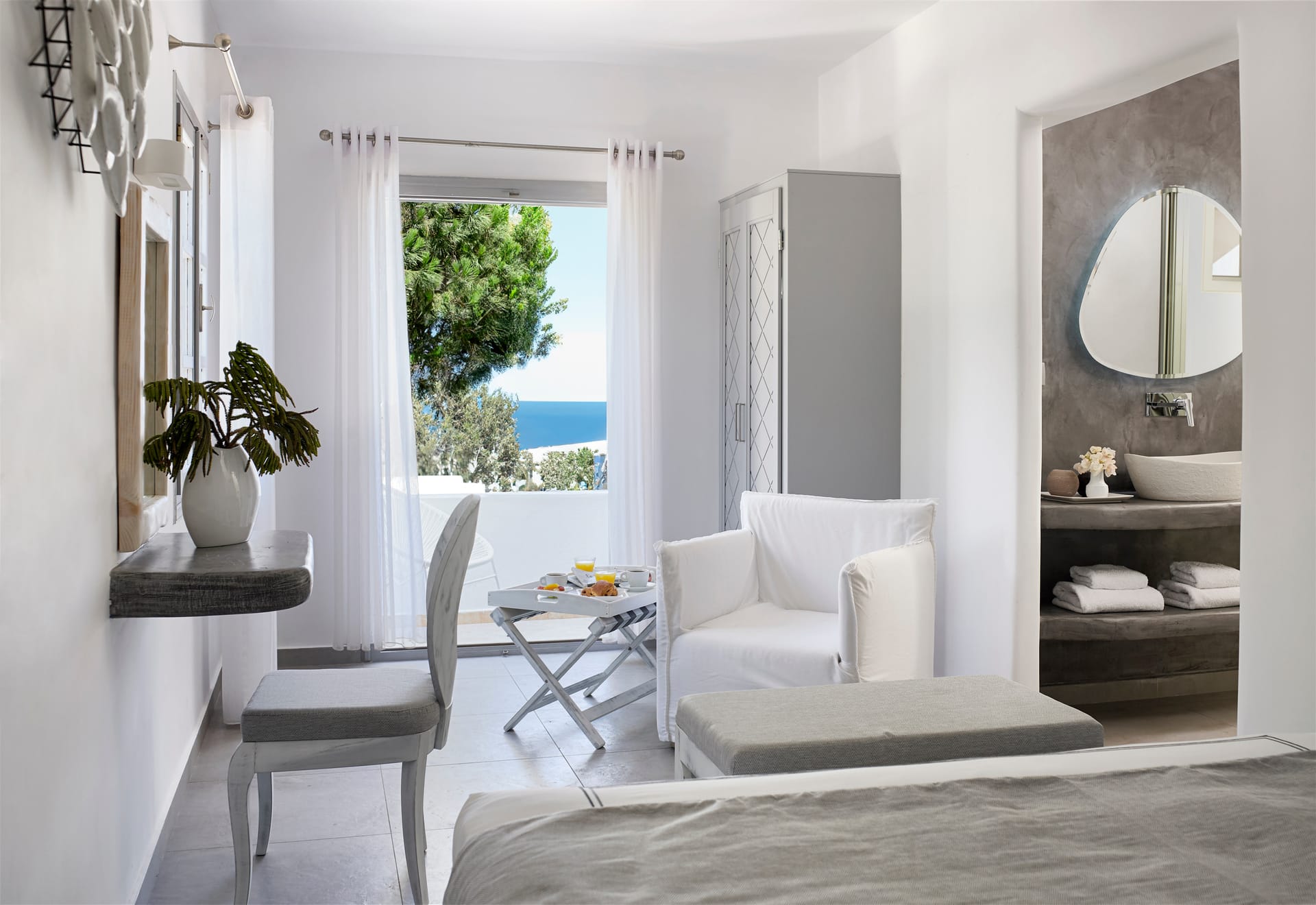 Premium Open Plan Suite with Private Balcony