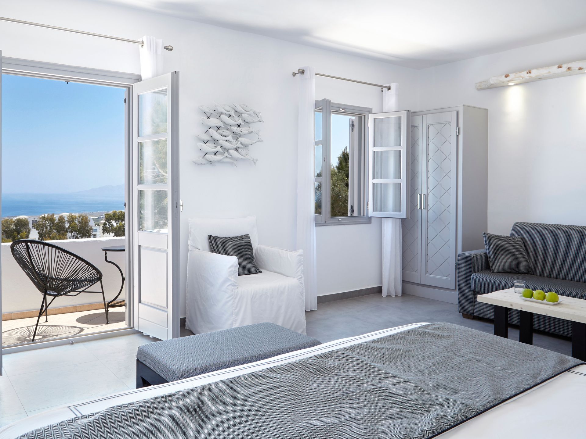 Grand Elegant Suite Open Plan with Sea View | Top Floor