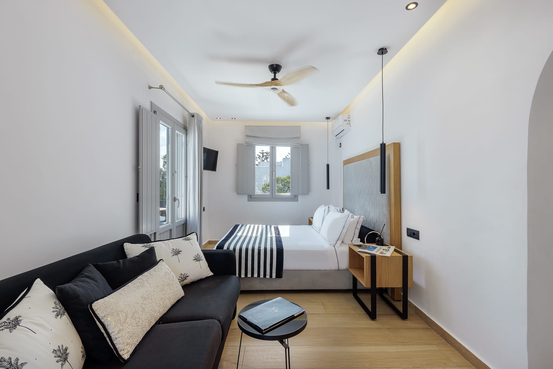 Royal Kalisti Two Bedroom Suite - Private Jacuzzi & Sea View | Top Floor