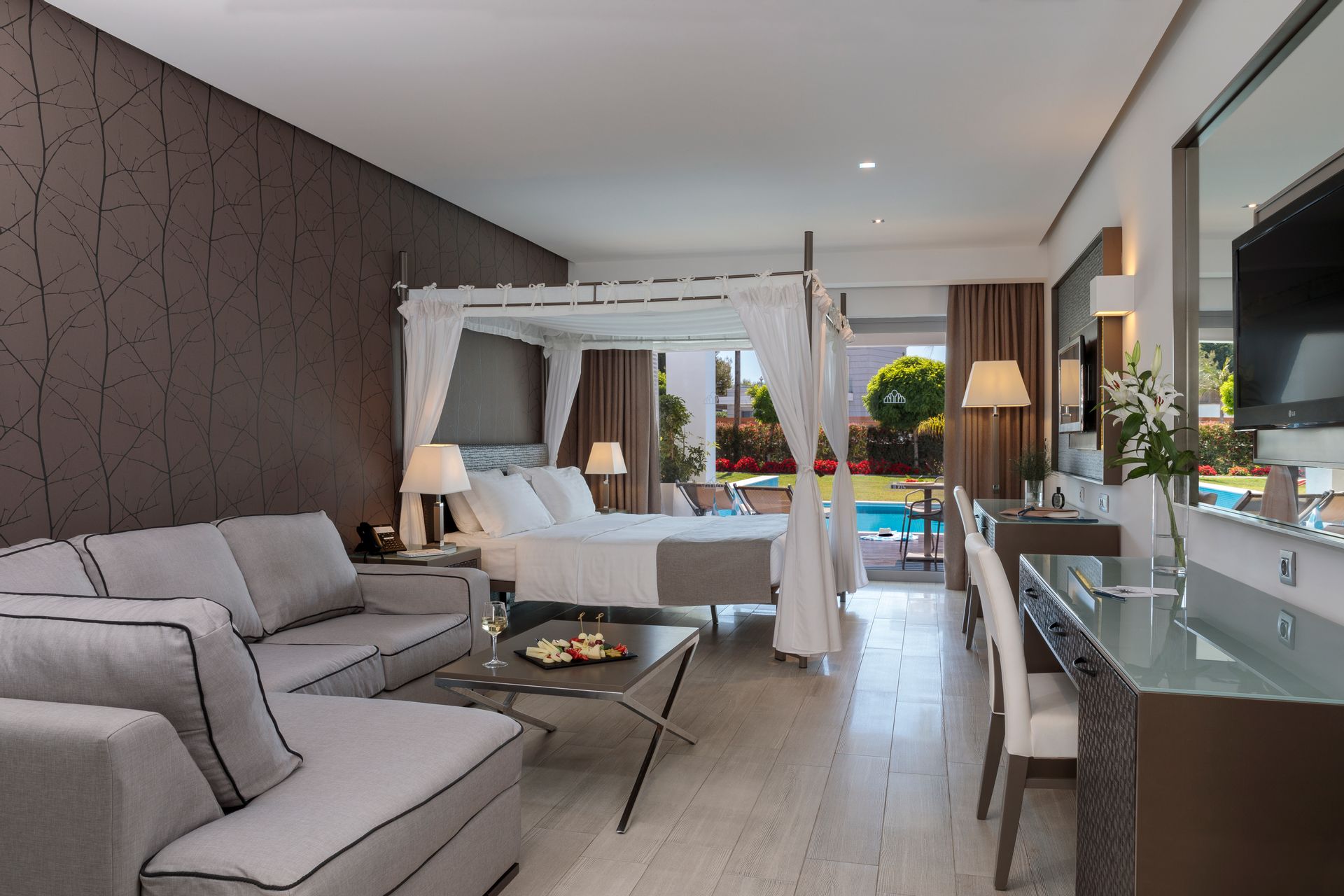 Junior Suite with Private Pool