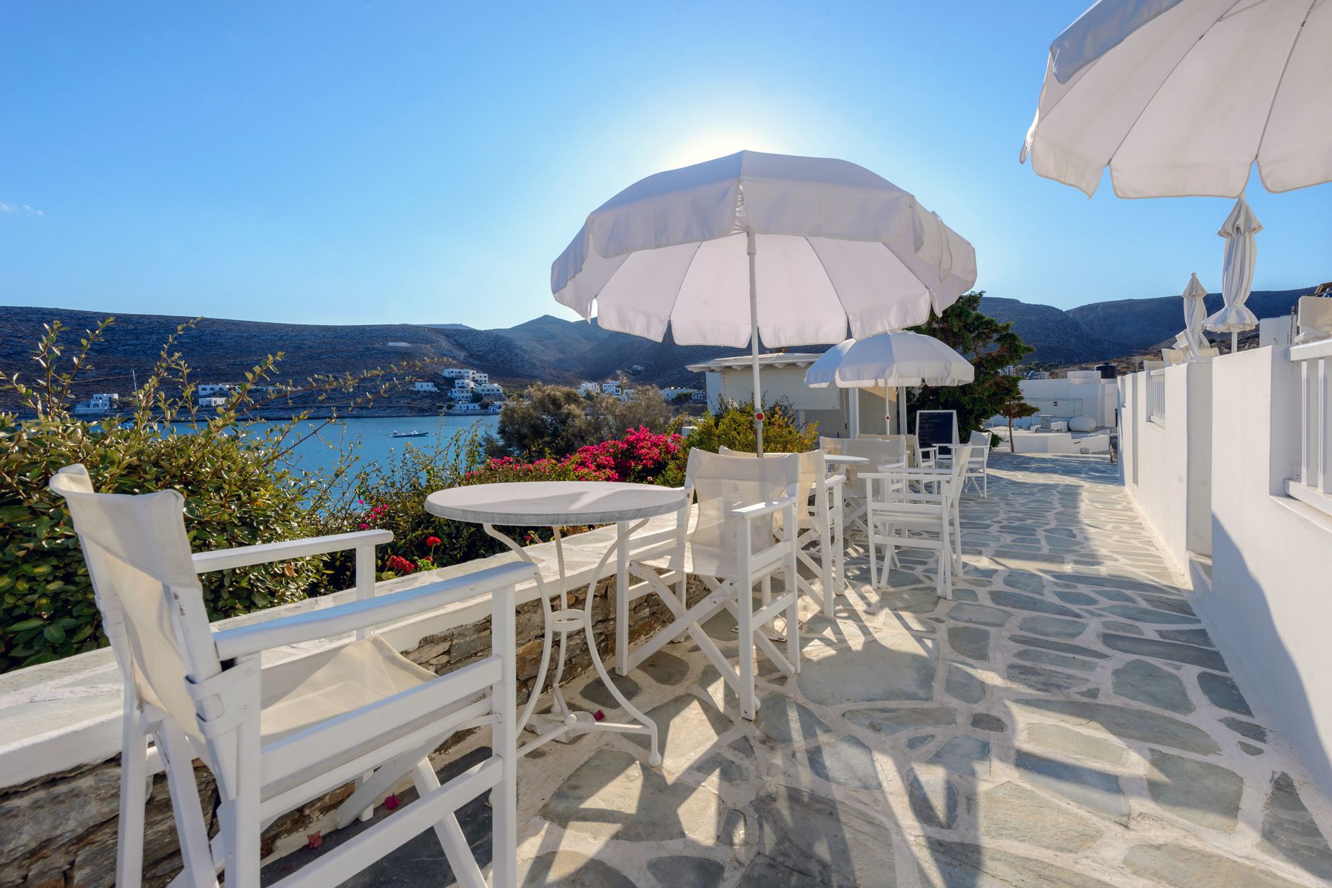 One Bedroom Apartment with Sea View 