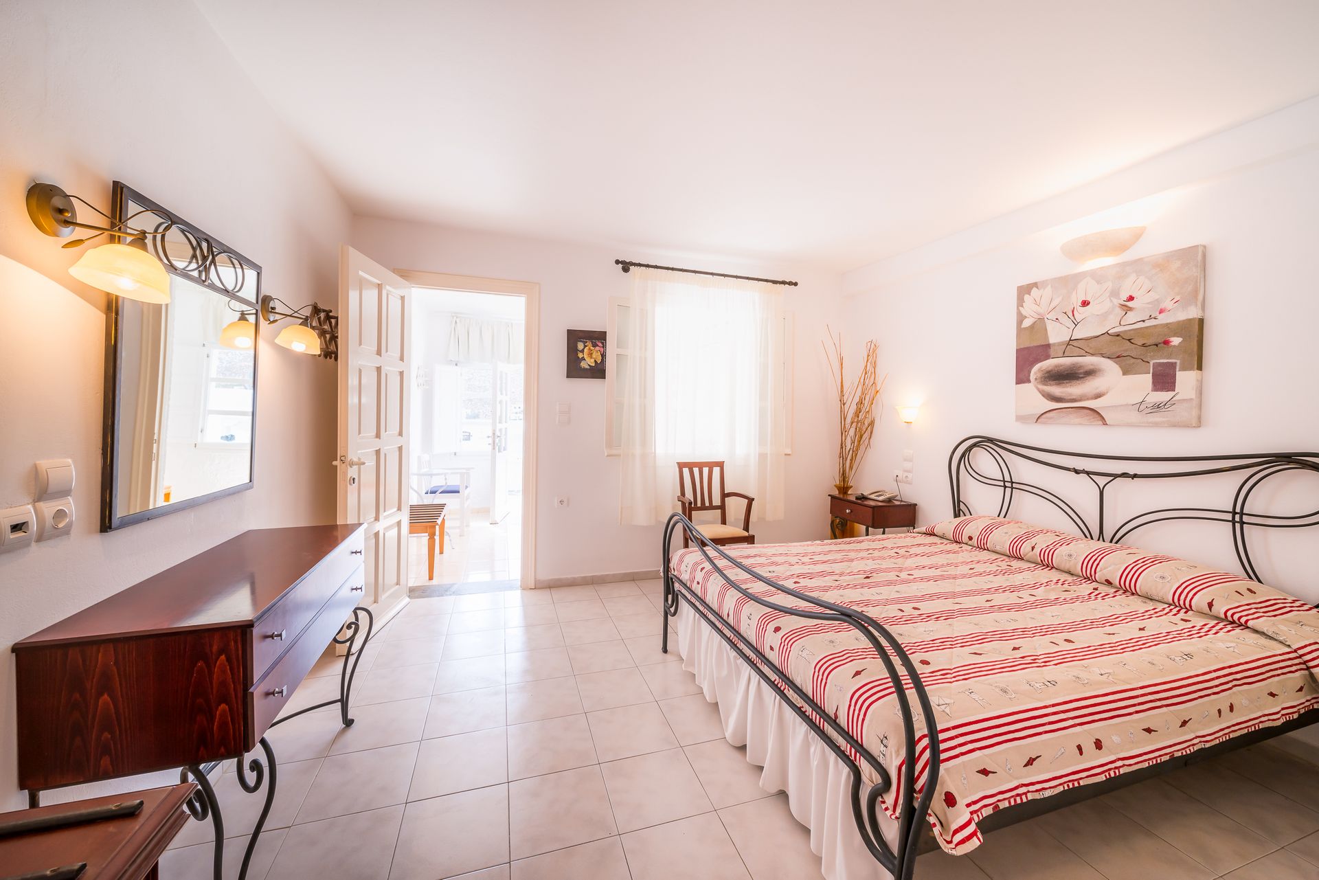 One Bedroom Apartment with Sea View 