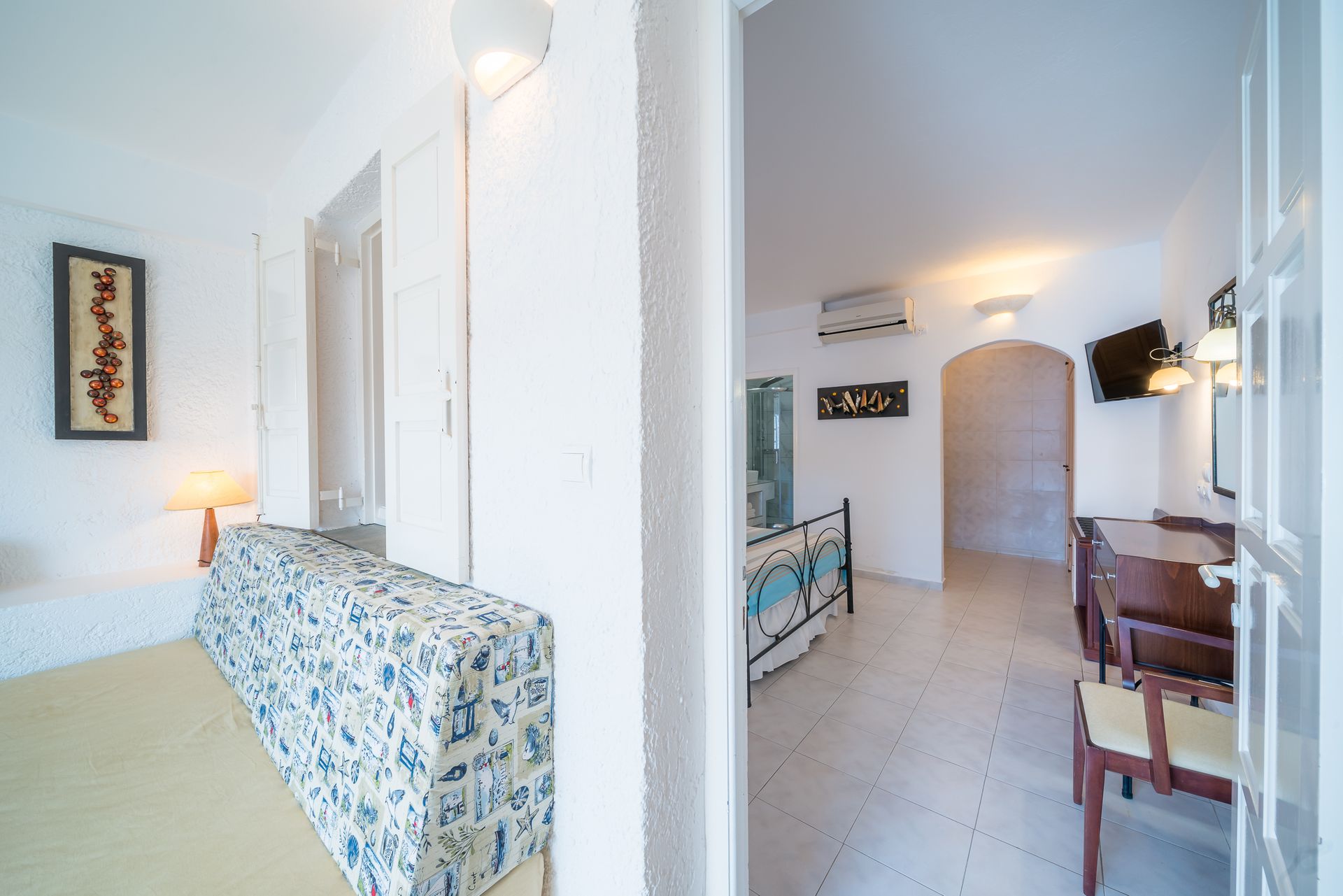 One Bedroom Apartment with Sea View 