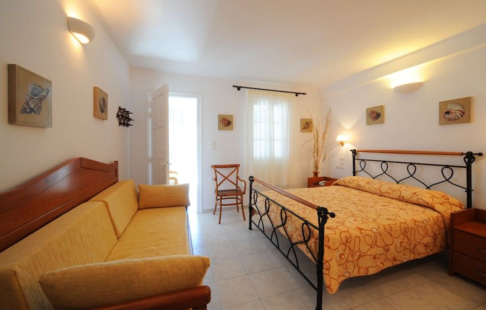 One Bedroom Apartment with Sea View