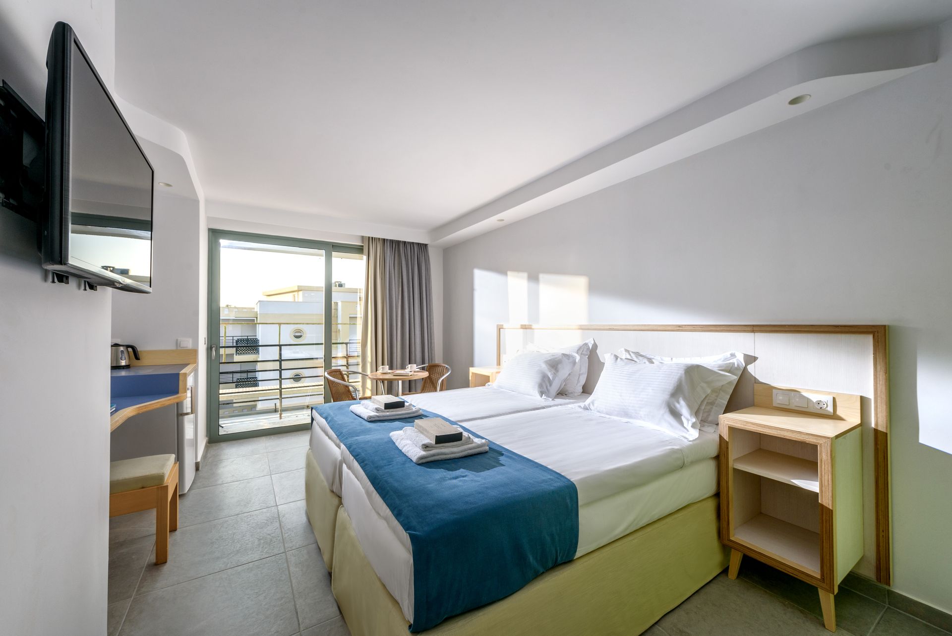 Double room with Pool View