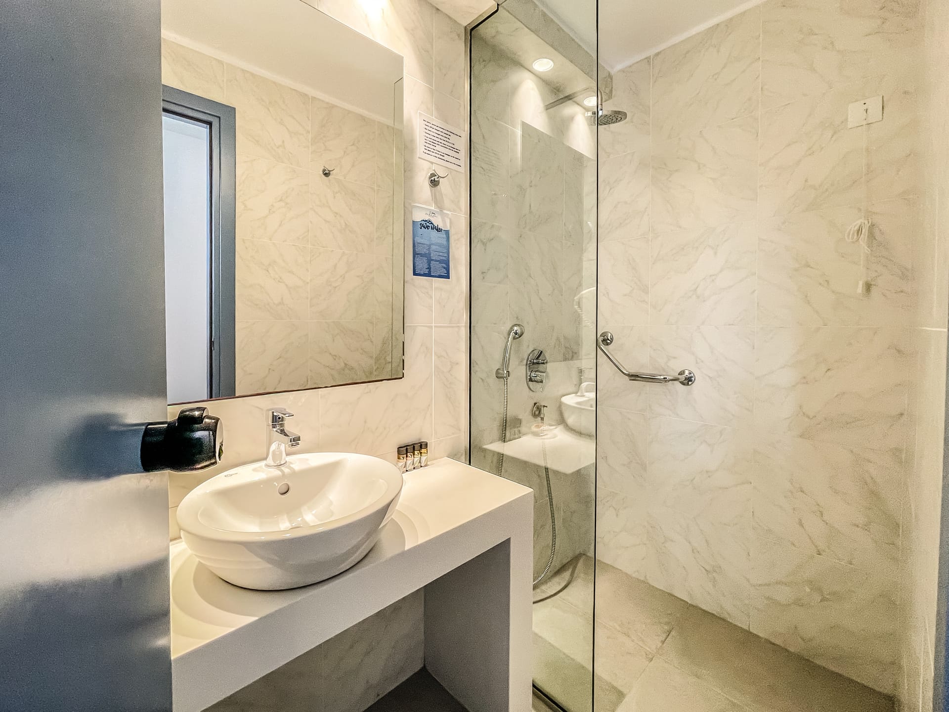 Family 2-Bedroom Pool View