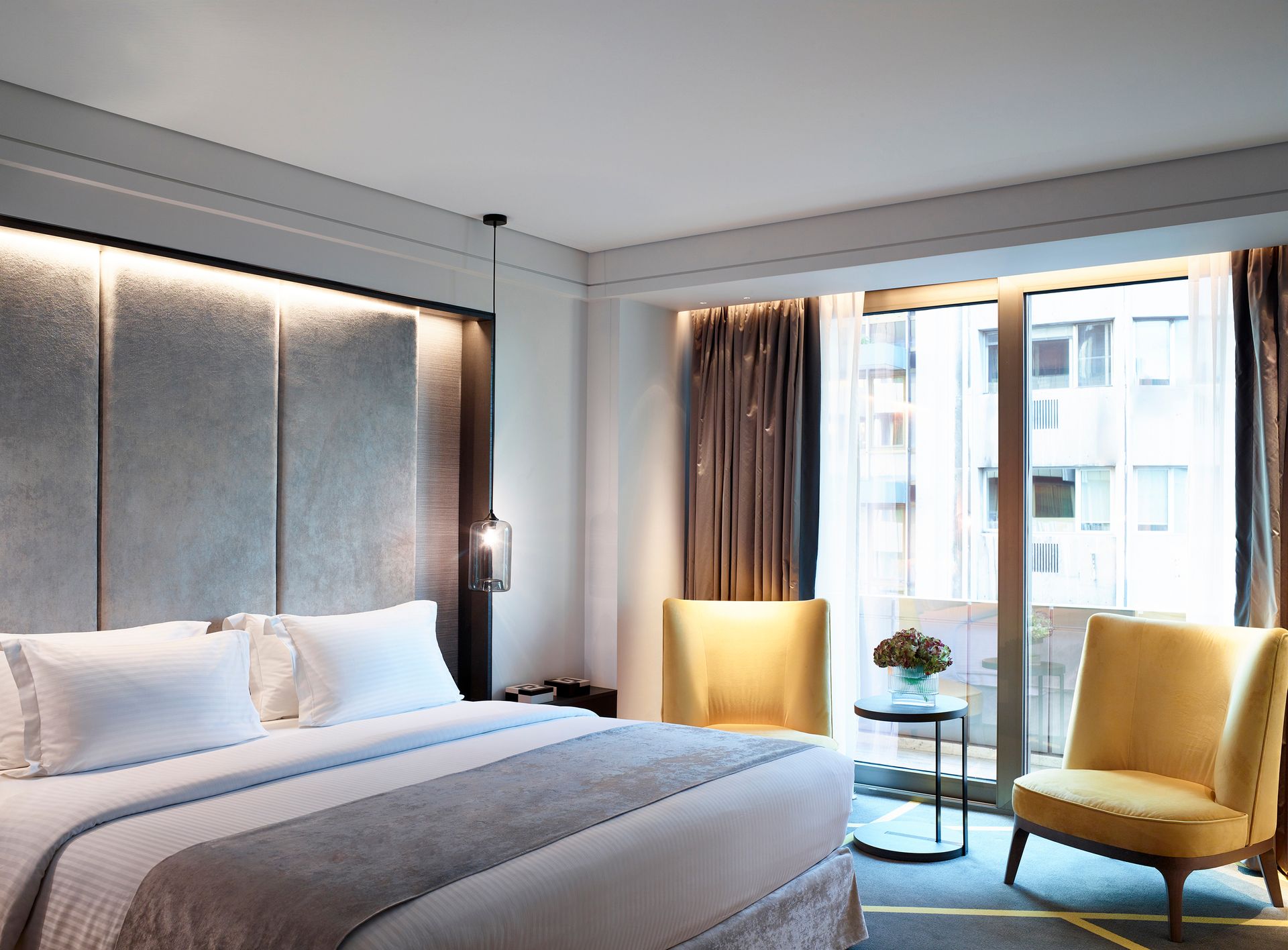 Deluxe City View Suite