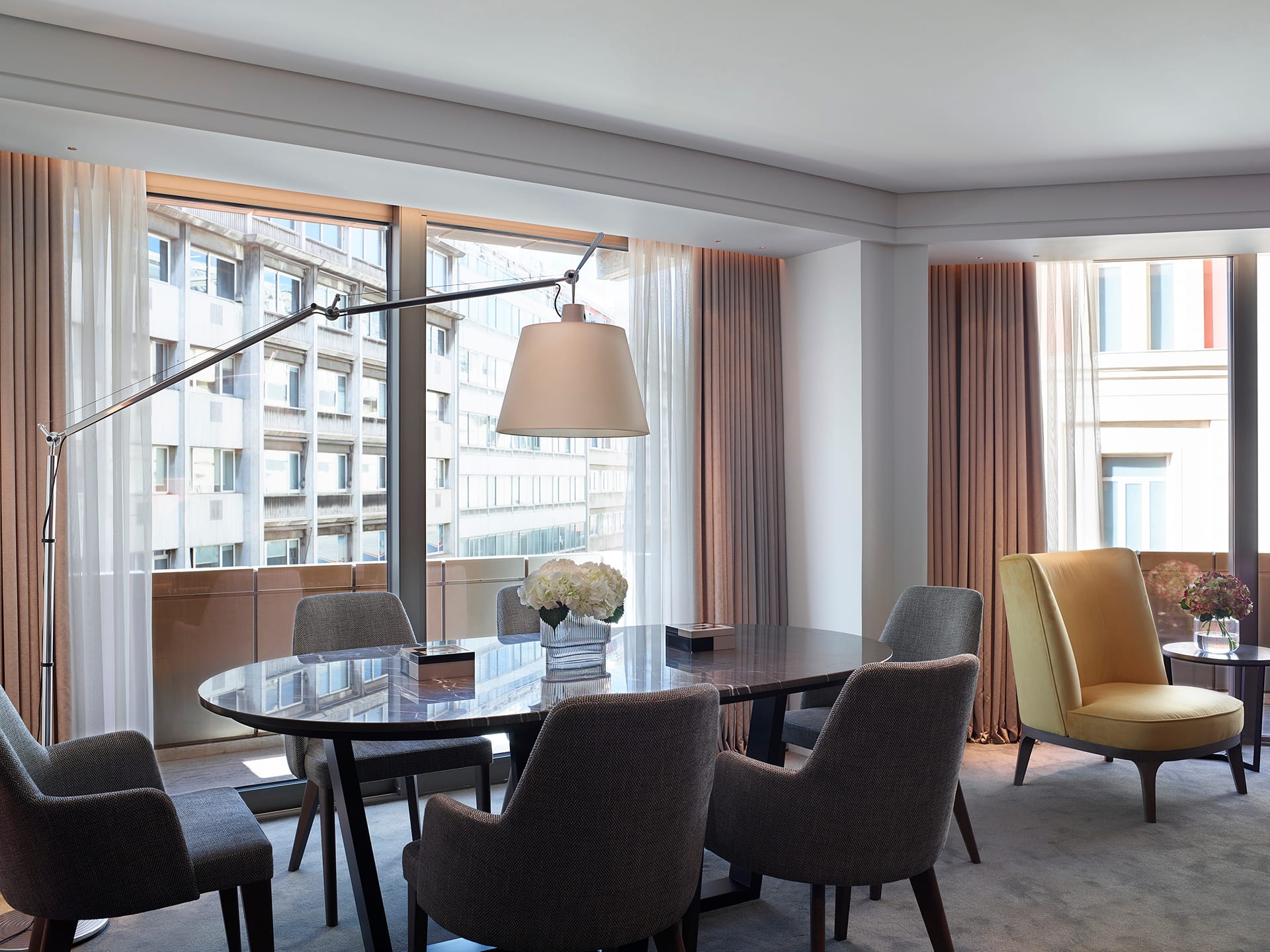 Deluxe City View Suite