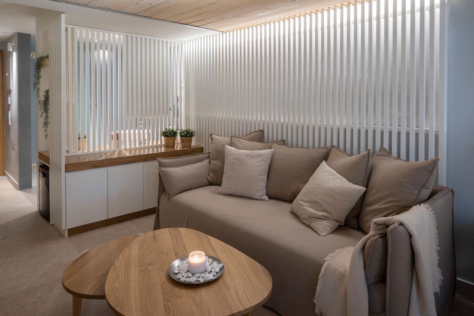 Maisonette with shared pool