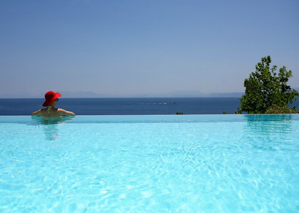 Junior Suite with Pool &amp; Infinity Sea View - IV