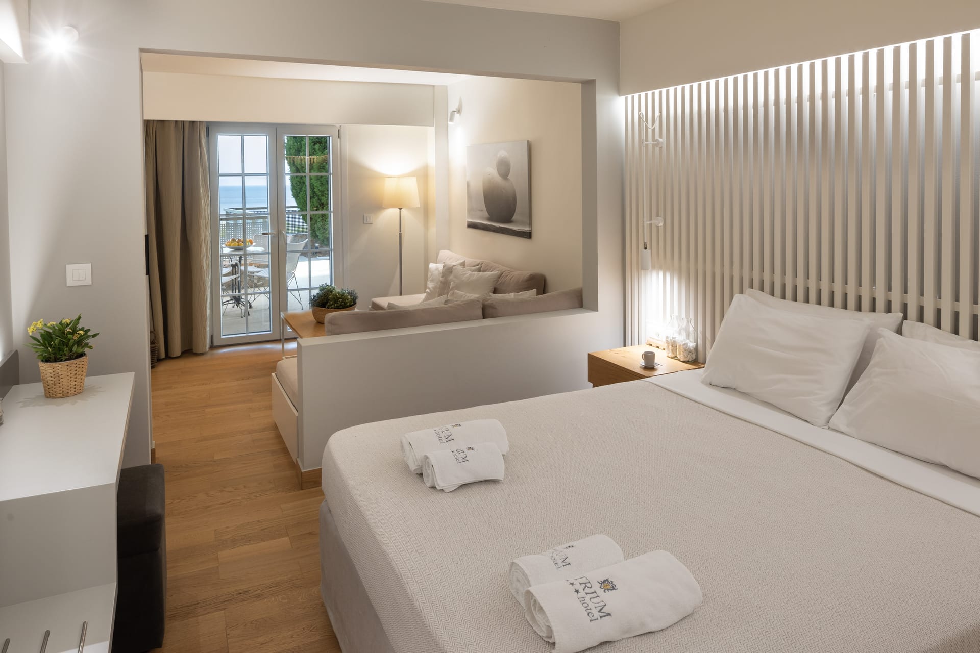 Junior Suite Private Pool &amp; Sea View -  III