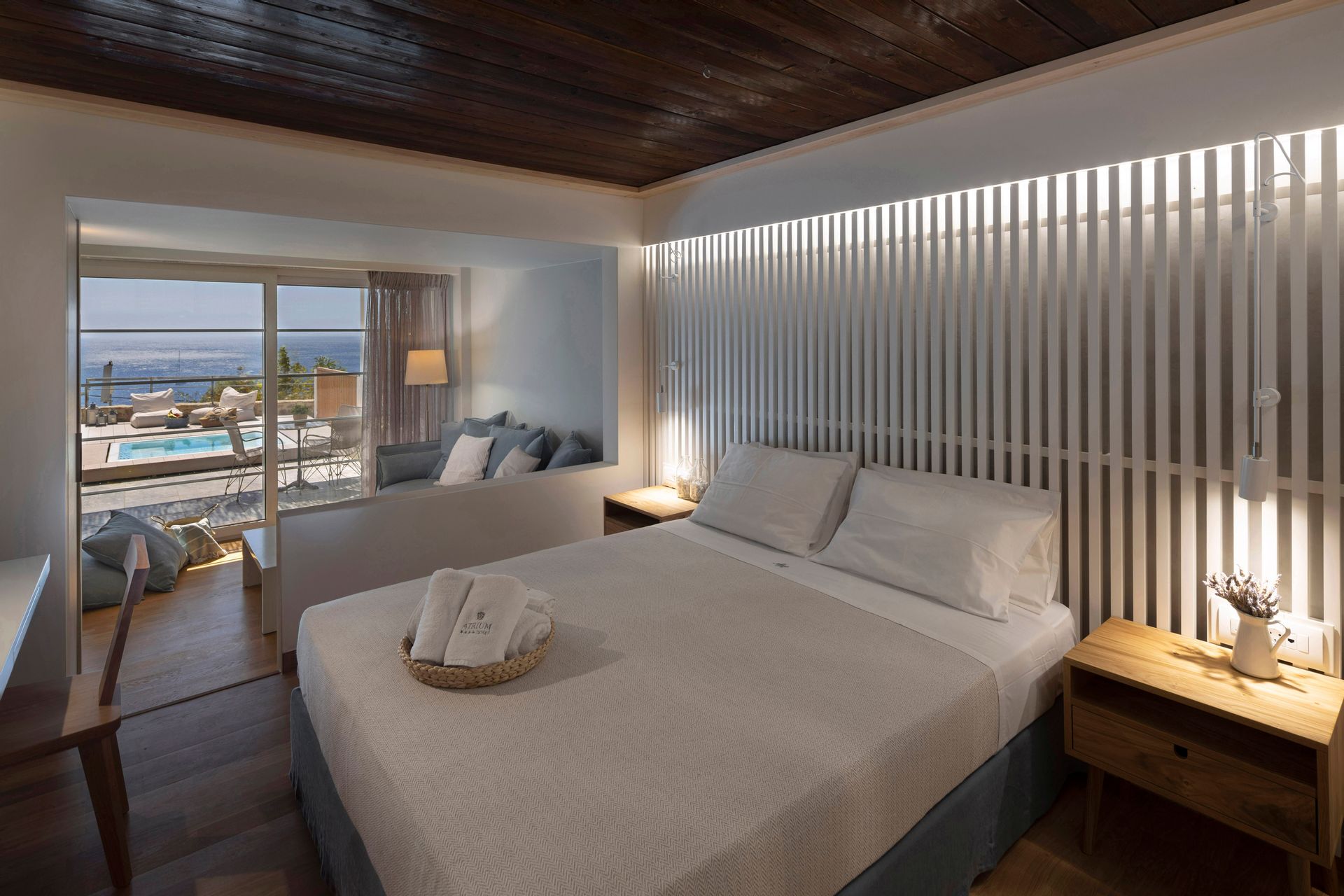 Junior Suite with Jacuzzi and Sea View