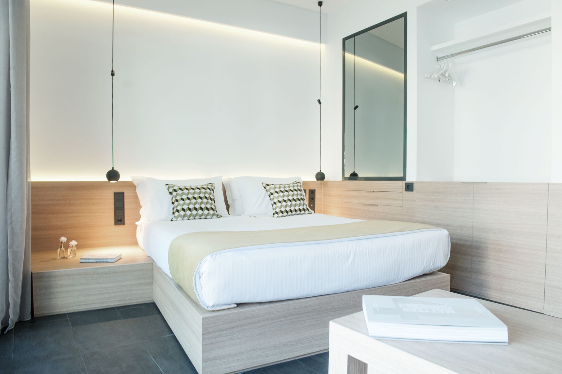 Deluxe Suite with Acropolis View &amp; Veranda