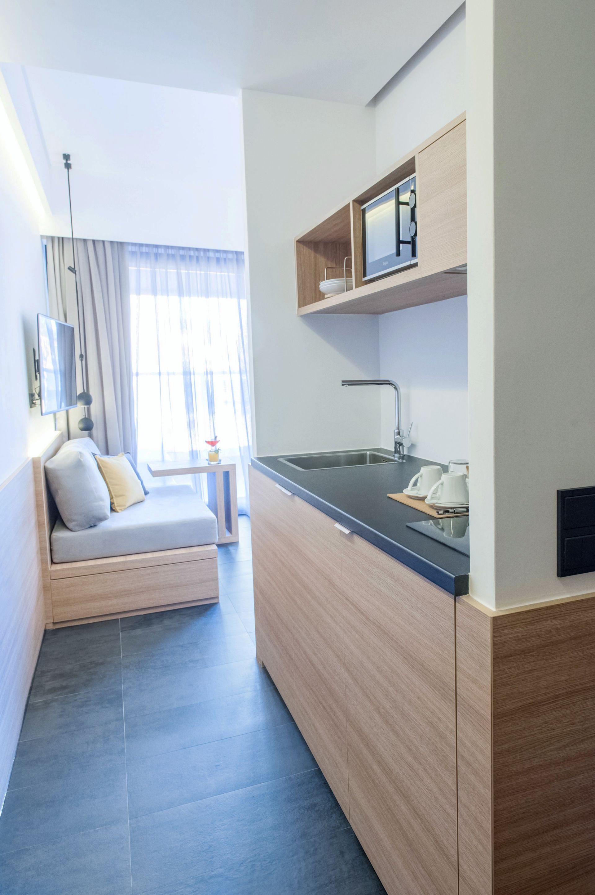 Deluxe Suite with Acropolis View &amp; Veranda