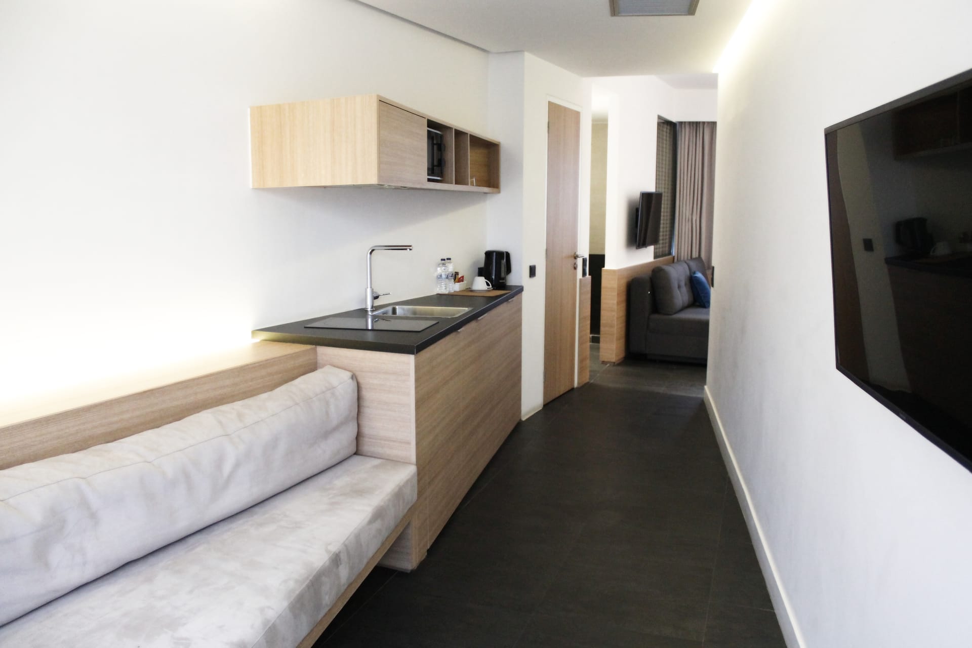 The Athens Lodge Suite with Acropolis View &amp; Veranda 