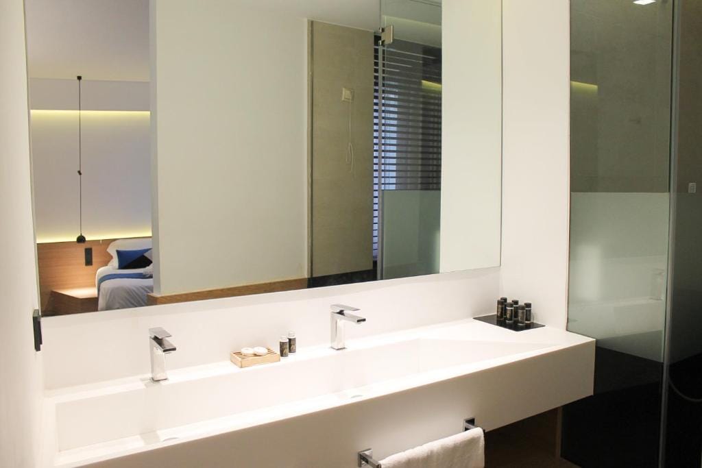 The Athens Lodge Suite with Acropolis View &amp; Veranda 