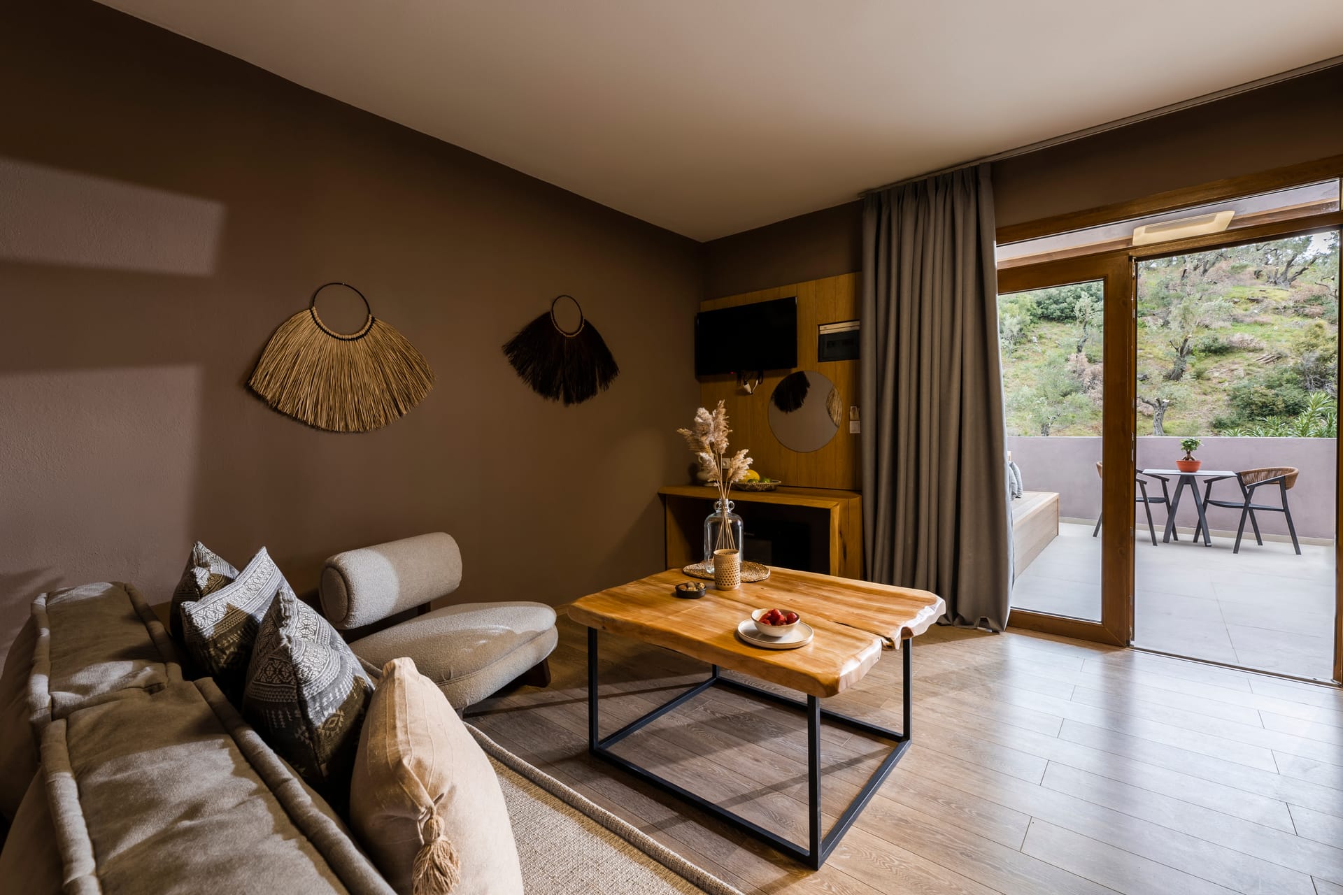 Suite with Outdoor Hot Tub