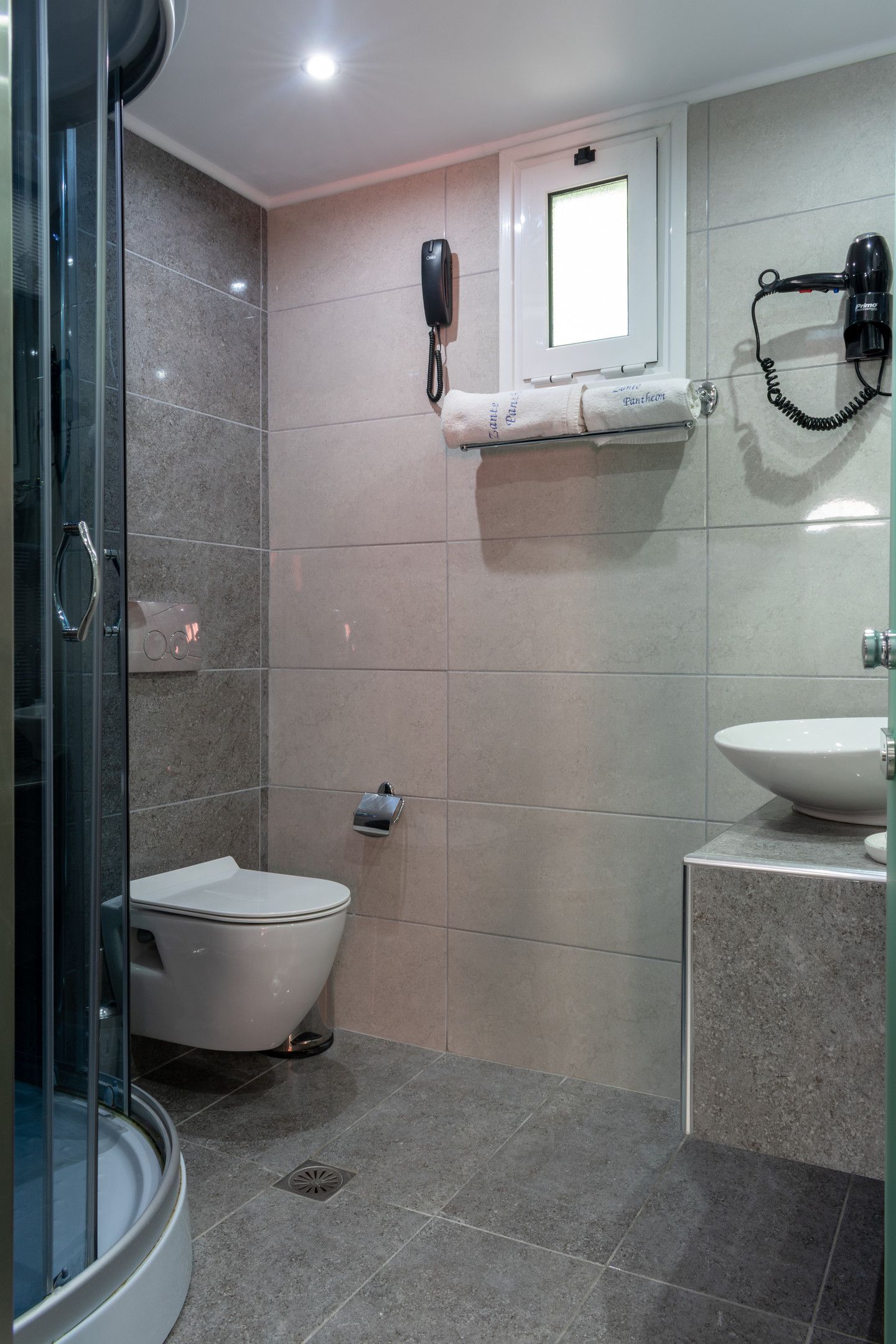 Deluxe Suite with Outdoor Jacuzzi