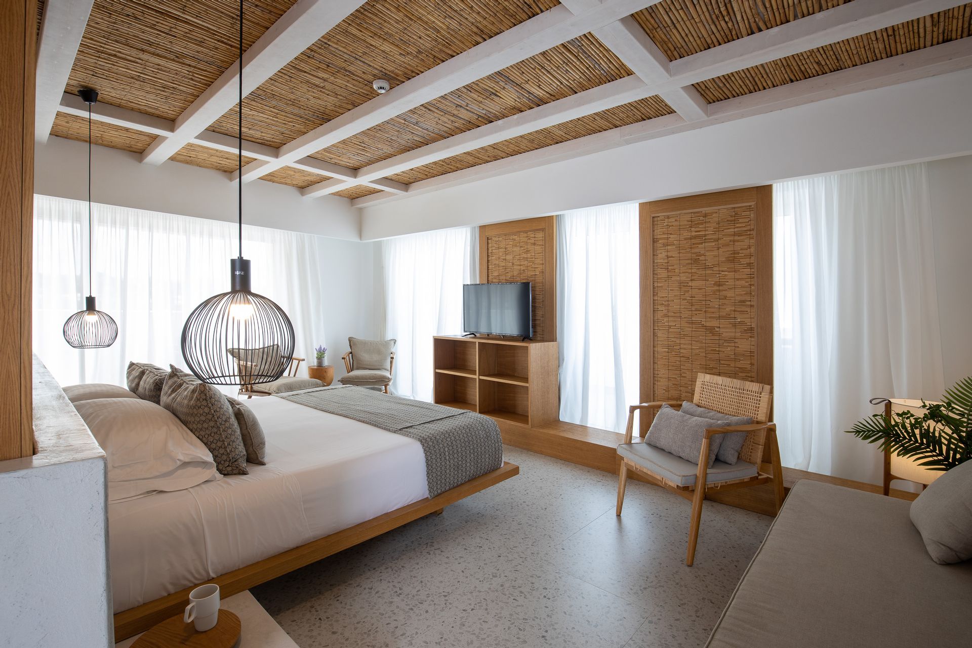 Penthouse Suite with Outdoor Jacuzzi 45m²
