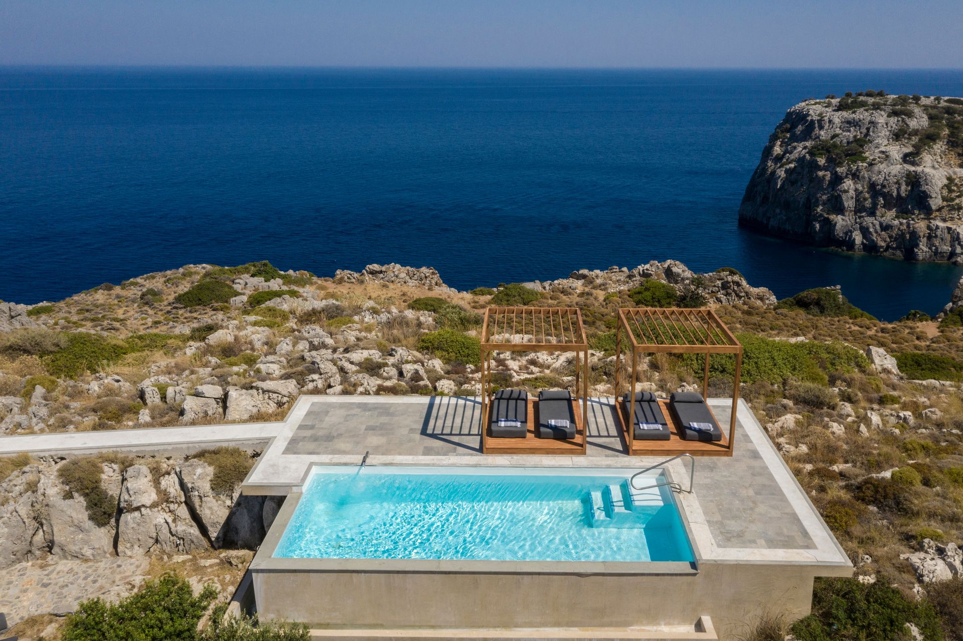 Villa Noura with Private Pool &amp; Sea View 670m²