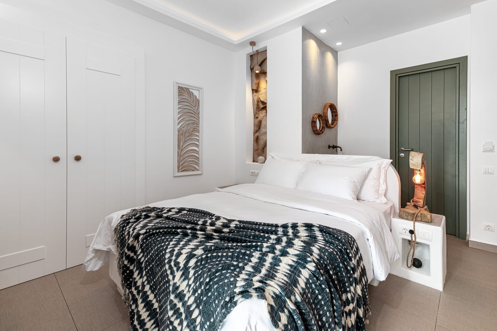 Premium Double Street View