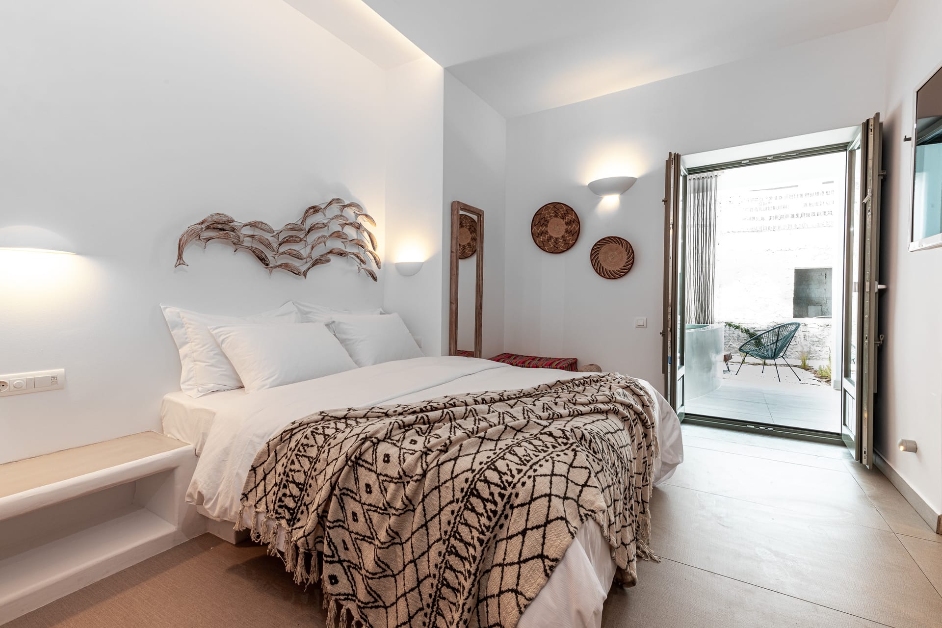 Honeymoon Suite Outdoor Hot Tub Street View